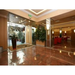 Le Petit Hotel