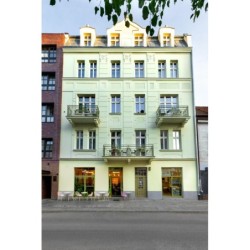 Rajska Residence