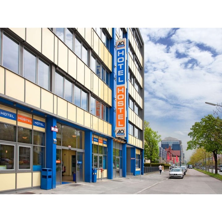 3 Tage Urlaub im a&o München Laim in München mit Frühstück