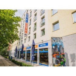 3 Tage Urlaub im a&o Berlin Hauptbahnhof in Berlin mit Frühstück