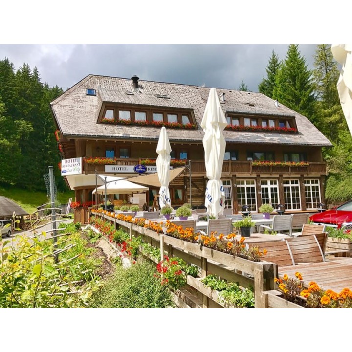 3 Tage Urlaub im Hotel Kräuter Chalet in Furtwangen mit Halbpension