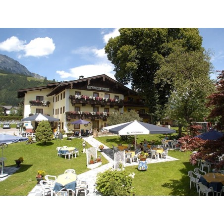 4 Tage Urlaub in Leogang im Ferien-Hotel Lindenhof für Zwei mit Halbpension