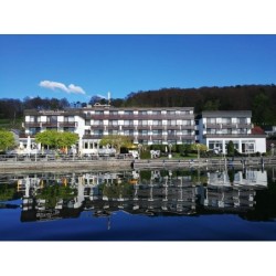 4 Tage Kurzurlaub im Seehotel Leoni in Berg mit Frühstück