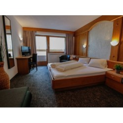 4 Tage Urlaub im Hotel Tia Apart in Feichten mit Halbpension