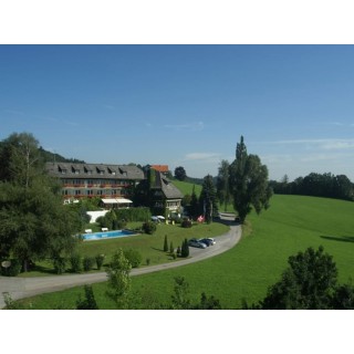 6 Tage Urlaub im Hotel Walkner in Seeham im Salzburger Land mit Halbpension