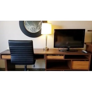 Super 8 by Wyndham Brandon MB