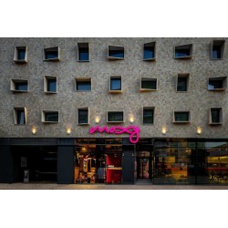 Moxy Lisbon City