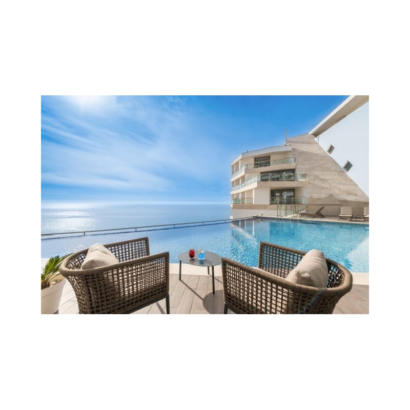 Sesimbra Oceanfront Hotel