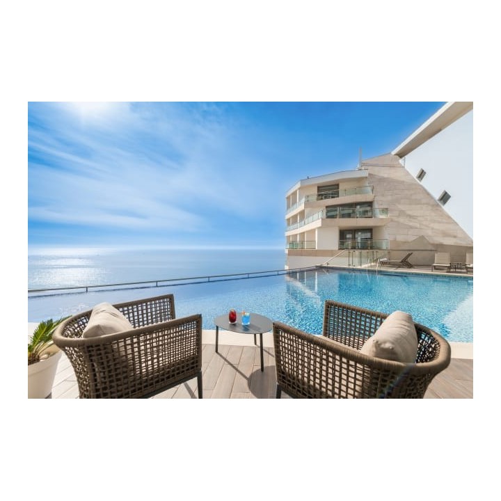 Sesimbra Oceanfront Hotel