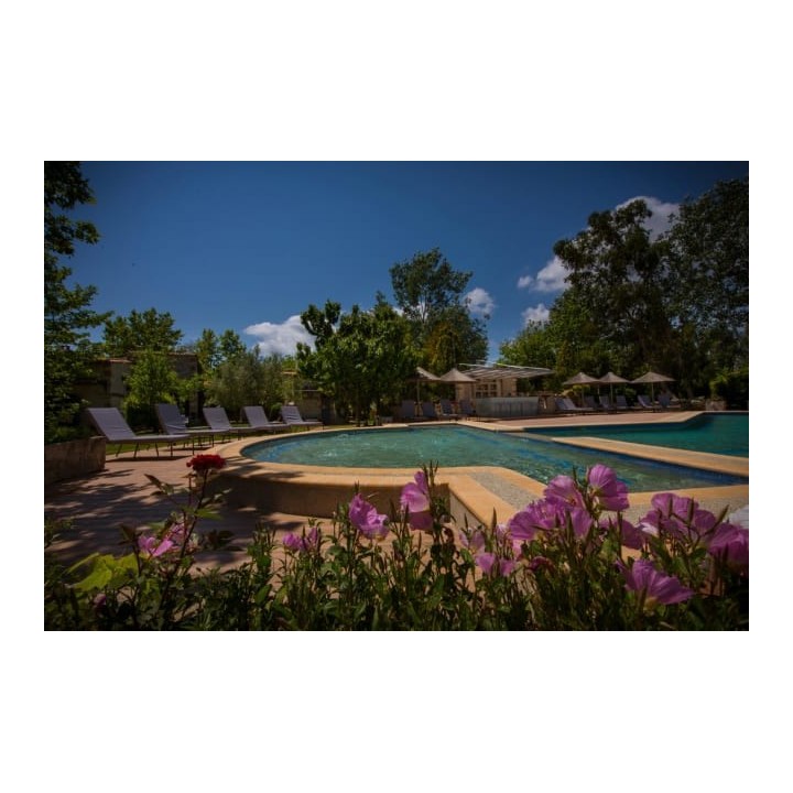 Petrino Suites Hotel