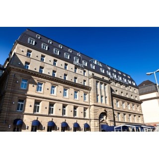 Metropolitan Hotel by Flemings