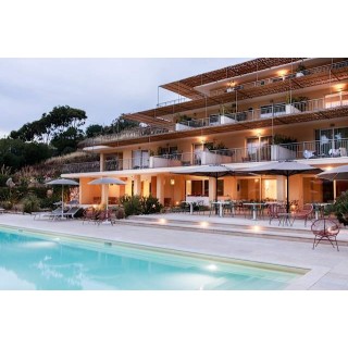 Luna Minoica Suites and Apartments