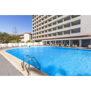 Carcavelos Beach Hotel