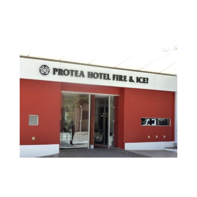 Hotel Cape Town / Protea Fire & Ice