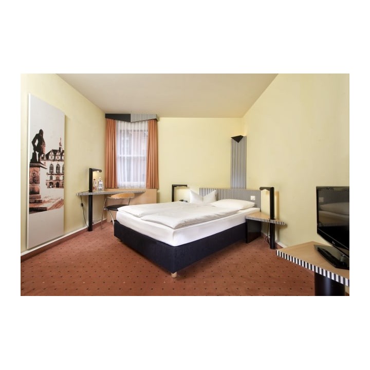 TRYP by Wyndham Halle