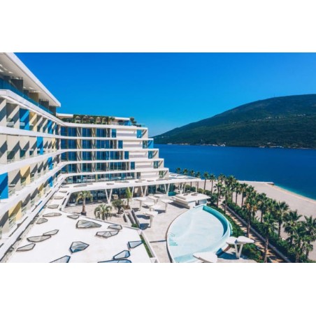 Carine Hotel Kumbor