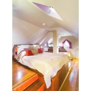 Hotel The Golden Wheel