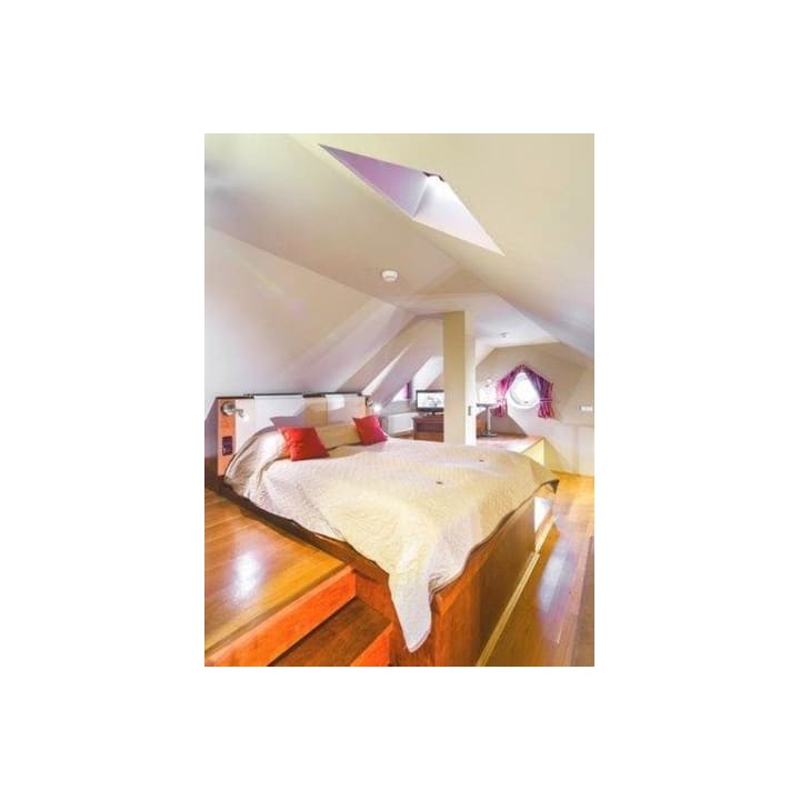 Hotel The Golden Wheel