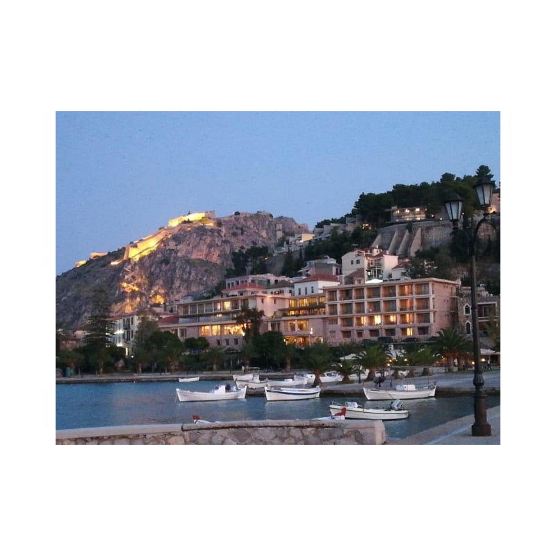 Amphitryon Hotel