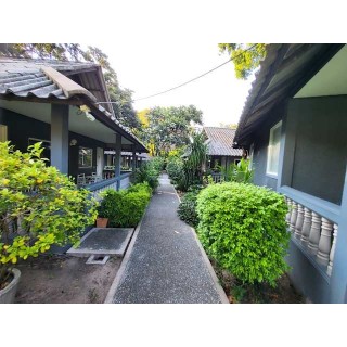 Let's Hyde Resort & Villas