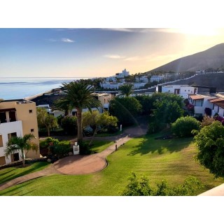 ROBINSON ESQUINZO PLAYA