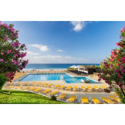 Vila Baleira Suites