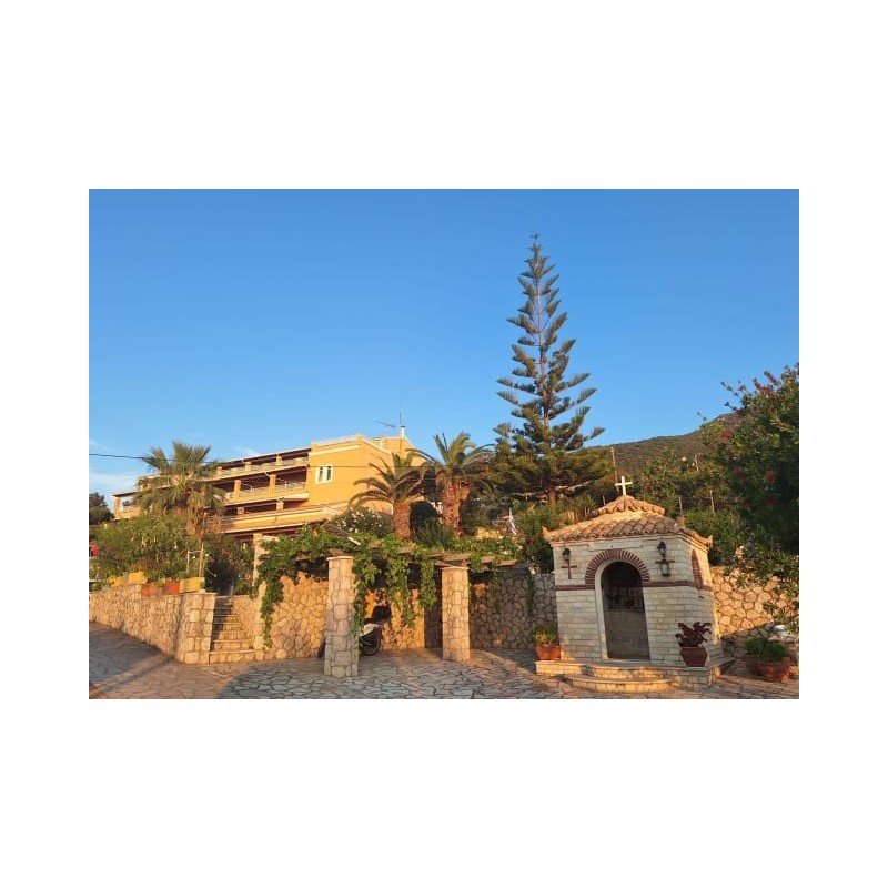 Paramonas Hotel