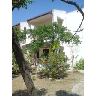 Baia Degli Aranci Suite & Apartments