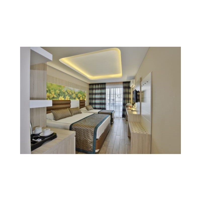 Opia Hotel