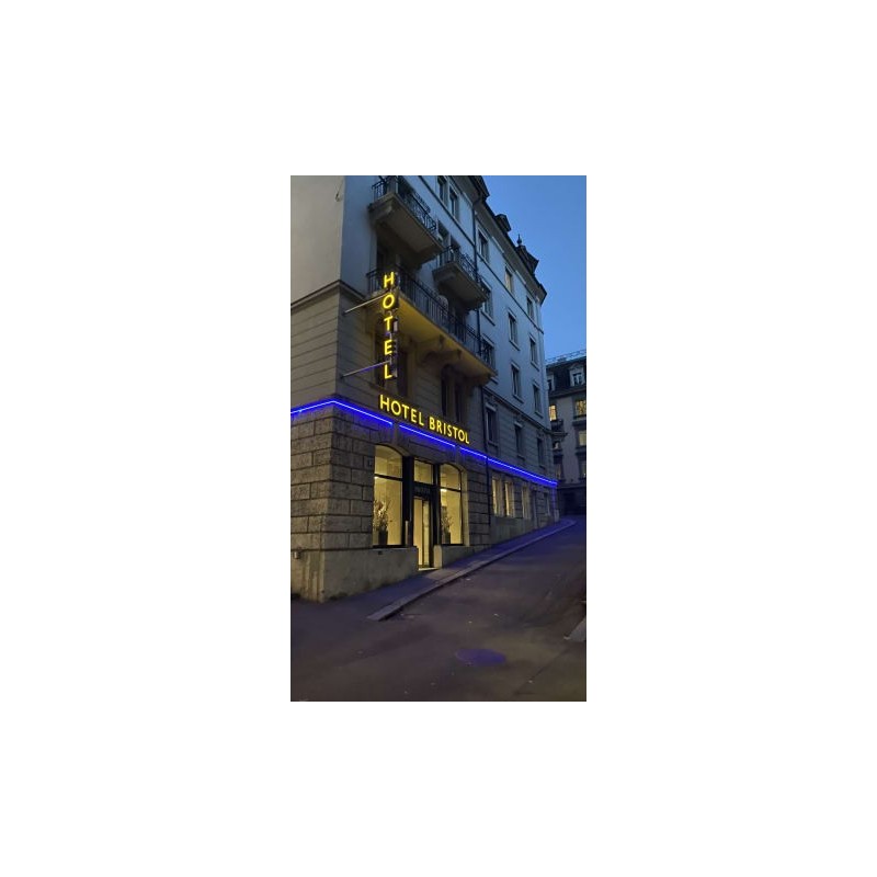 Hotel Bristol