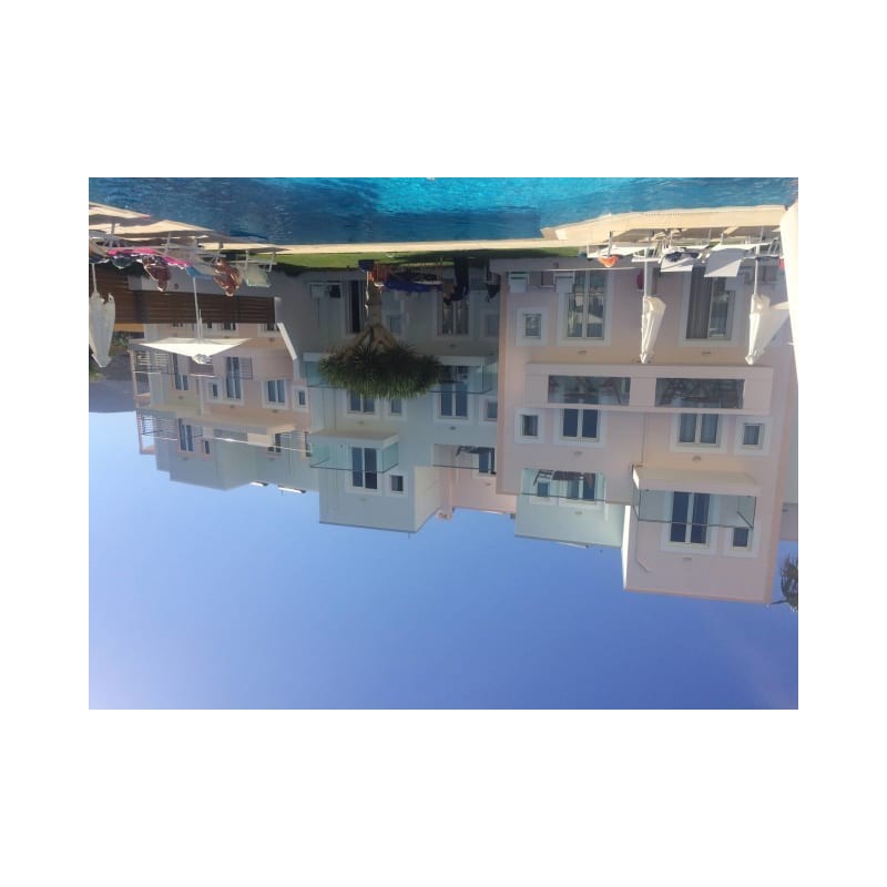 Hotel Akrogiali / Acrogiali