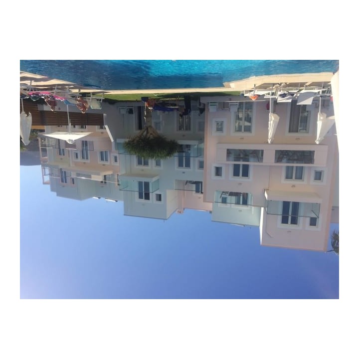 Hotel Akrogiali / Acrogiali