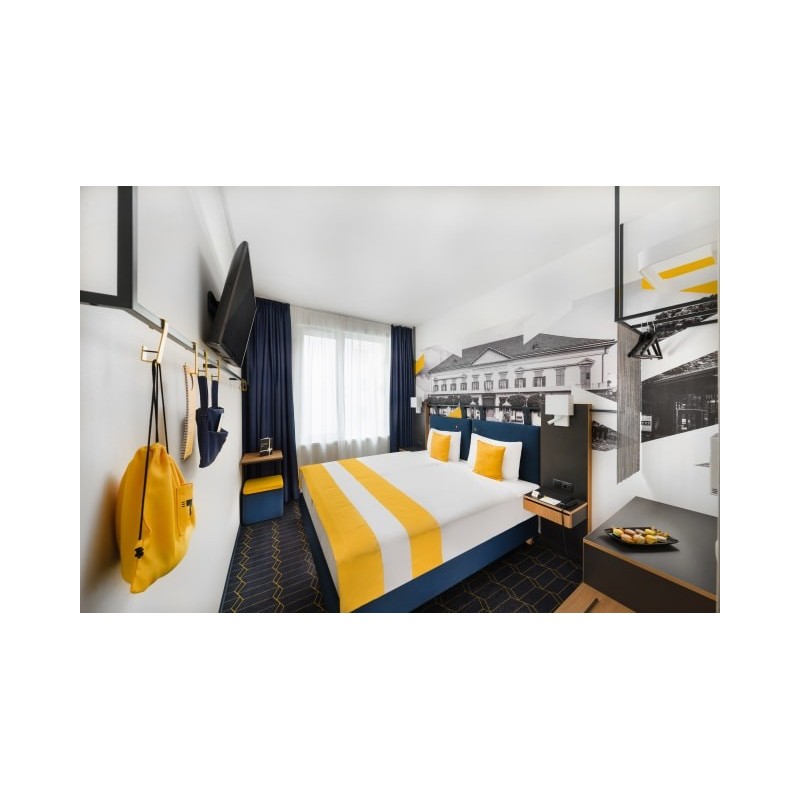 D8 Hotel