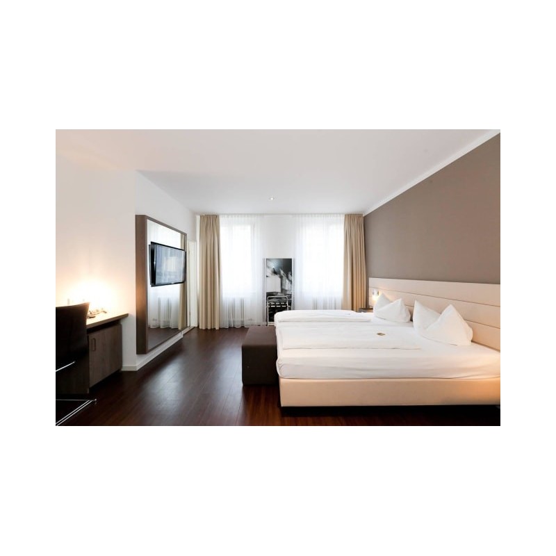 Manhattan Hotel