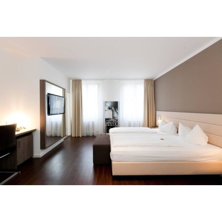 Manhattan Hotel