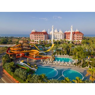 Royal Taj Mahal Hotel