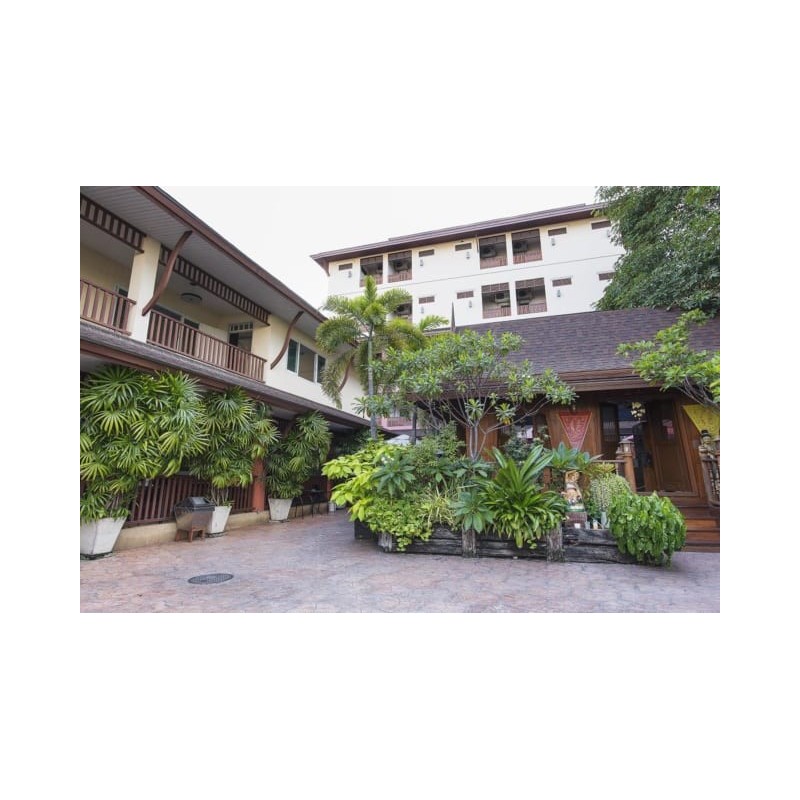 Hotel Orchid Resort