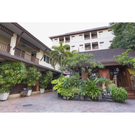 Hotel Orchid Resort