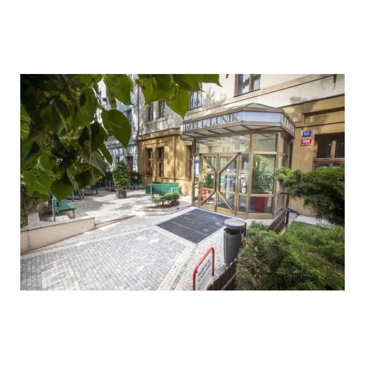 Hotel Lunik