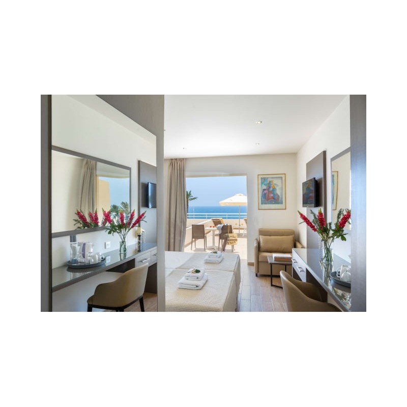 Queen's Bay Hotel