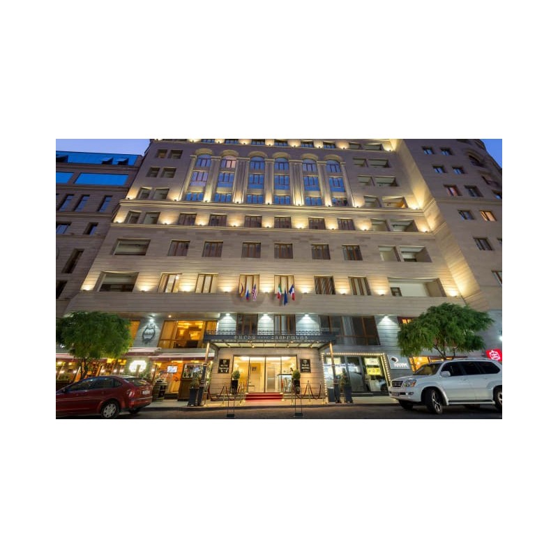 Paris Hotel