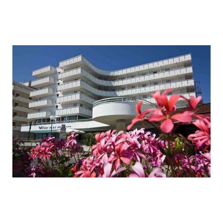 Waldorf Palace Hotel