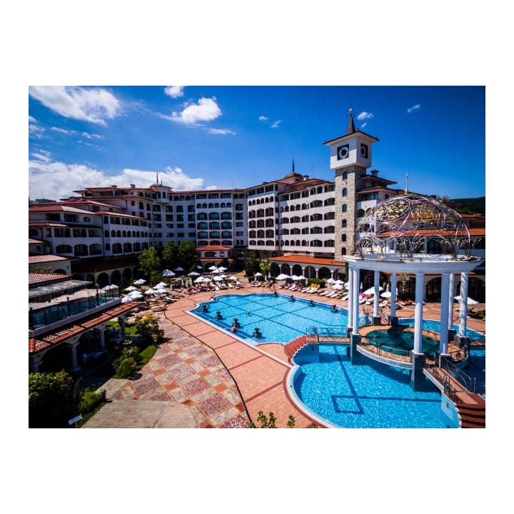 Royal Palace Helena Sands