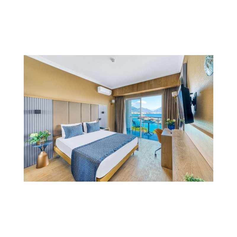 Numa Port Hotel