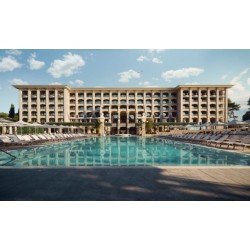 Astor Garden Hotel
