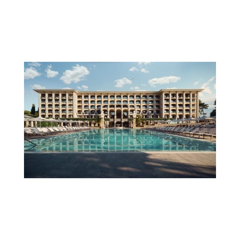 Astor Garden Hotel
