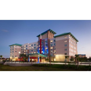 Holiday Inn Express & Suites - Orlando At Seaworld