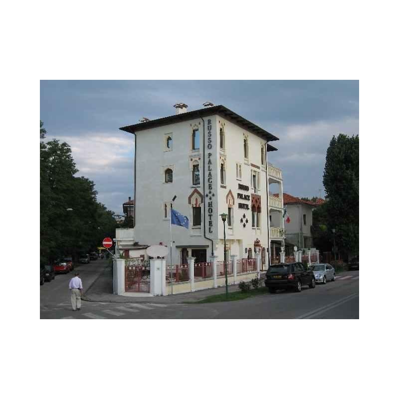 Russo Palace Hotel