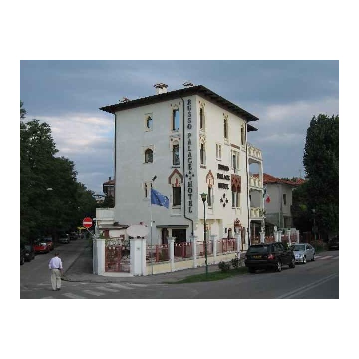 Russo Palace Hotel