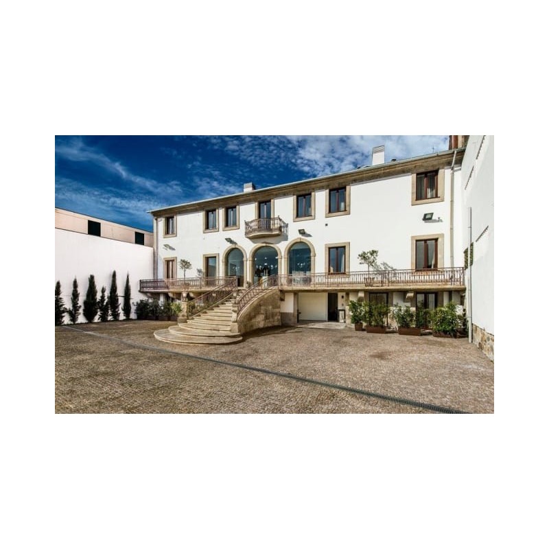 Hotel Vitoria Village